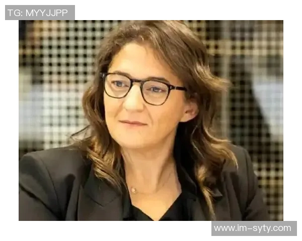 姆巴佩母亲透露儿子对恋爱的幽默态度引发热议