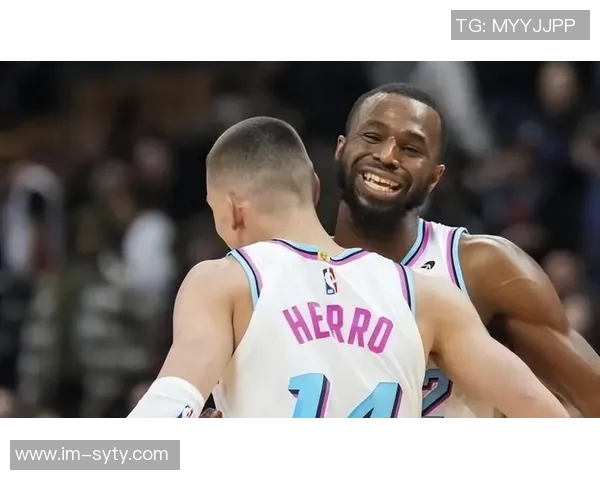 维金斯期待希罗和鲍威尔回归提升球队实力达到新高度